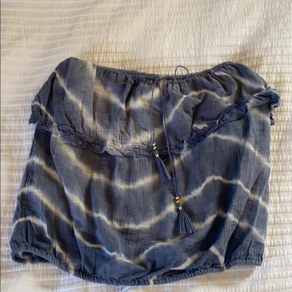 American Eagle top